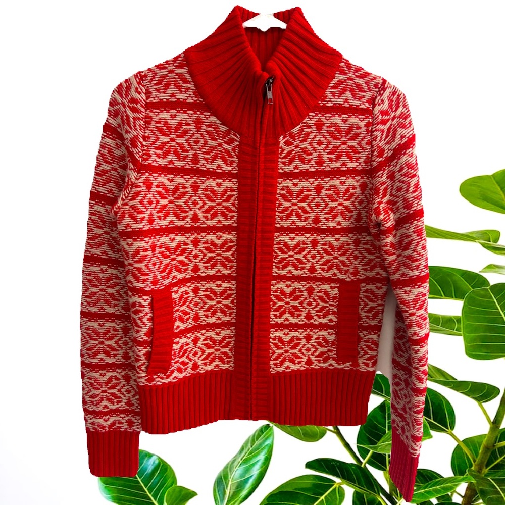 JOE FRESH WOMEN CHRISTMAS SWEATER IN SIZE MEDIUM ZIPPER CLOSURE TWO POCKETS